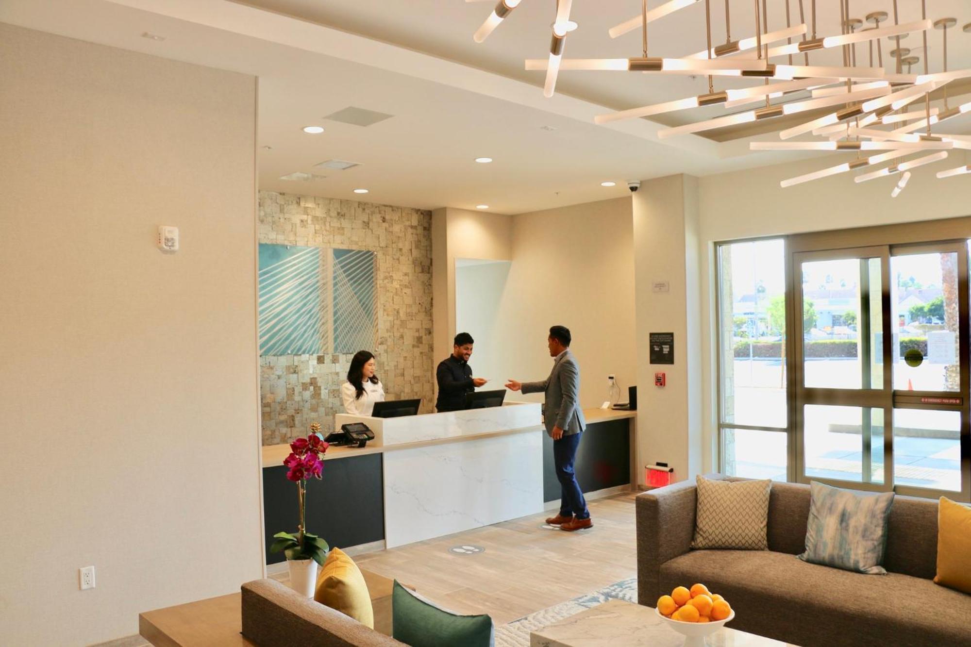 Staybridge Suites - Long Beach Airport, An Ihg Hotel Экстерьер фото