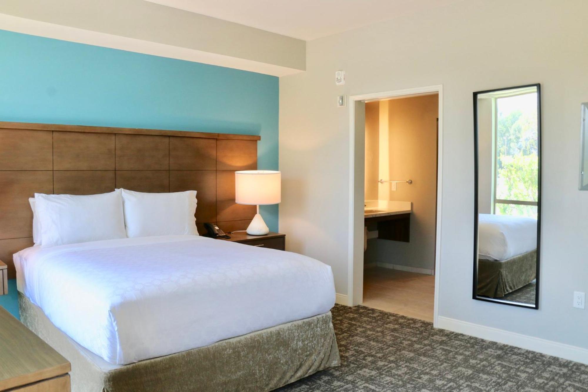 Staybridge Suites - Long Beach Airport, An Ihg Hotel Экстерьер фото